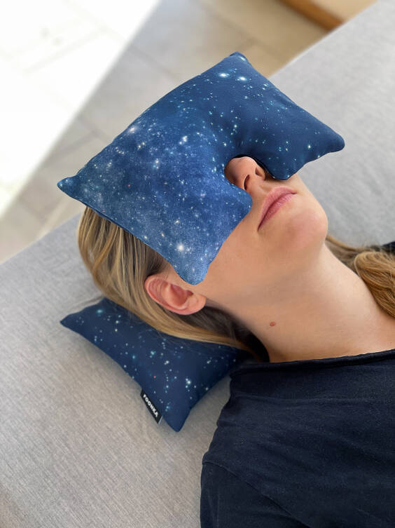 NORTHERN SKY - relaxation set / weighted eye mask & pillow