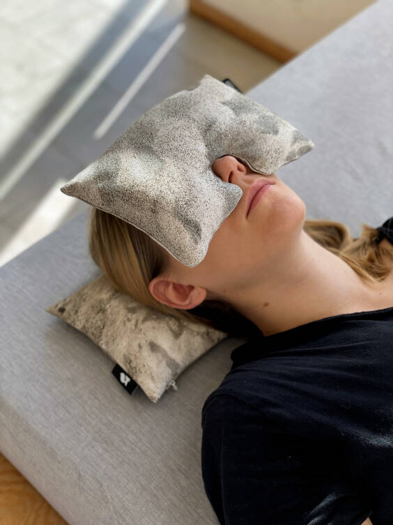PLAŻA - zestaw relaksacyjny / maska obciążeniowa + poduszka